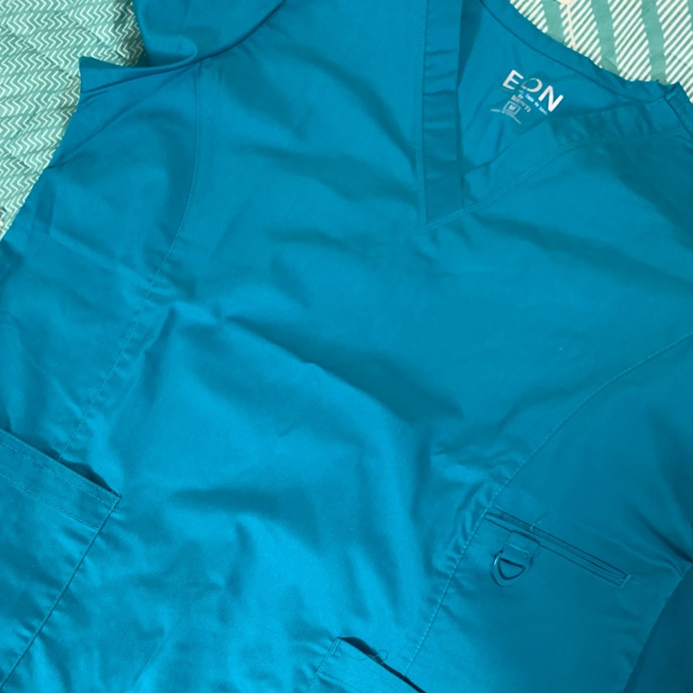Eon Scrub Top/Bottom; yoga waist; by far the best brand of scrubs I've ever worn